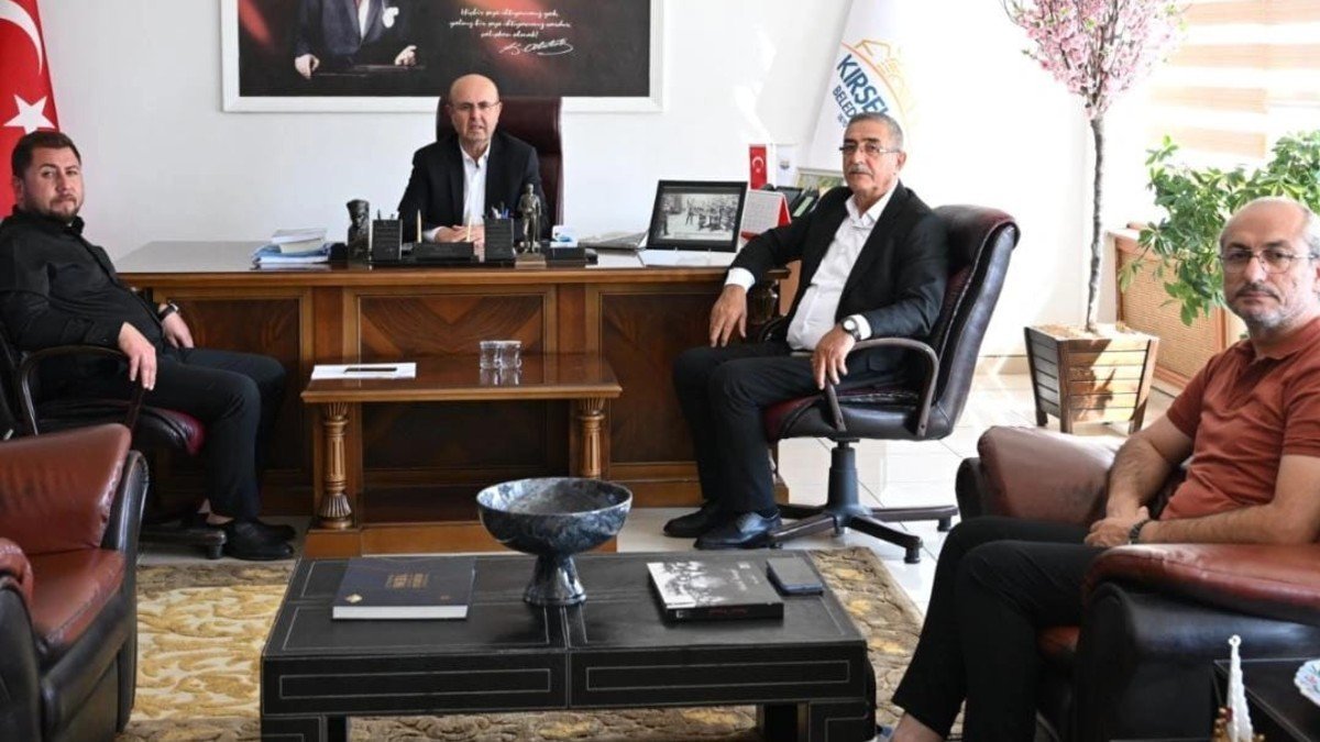 Kırşehir Belediye Başkanımız Sayın Selahattin Ekicioğlu’nu ziyarette bulunduk